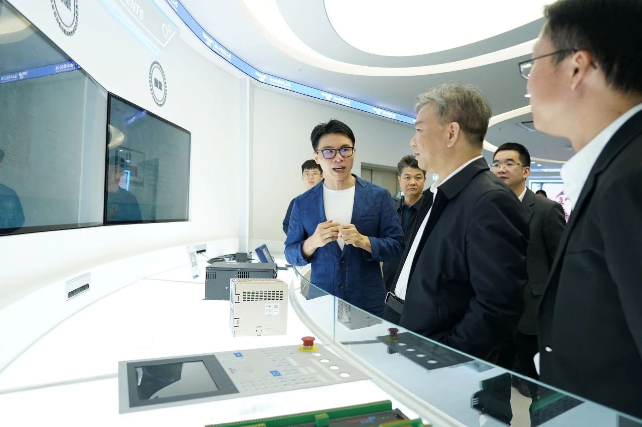 ��8-long8(����)Ψһ�ٷ���վ